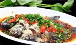 凉拌鲫鱼视频爆料,家常美味，夏日清凉佳肴揭秘