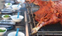 博主爆料烤全羊视频在线观看,在线观看美食盛宴