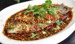 凉拌鲫鱼视频爆料,家常美味，夏日清凉佳肴揭秘