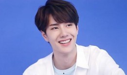 今日八卦爆料王一博,神秘女友身份引网友热议