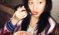 娱乐圈里的人都吃瓜,瓜田李下，揭秘明星们的幕后故事