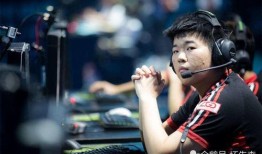 小叮当 爆料韦神视频,韦神神秘视频首度曝光，揭秘电竞传奇背后的故事