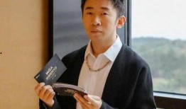 杨迪爆料娱乐圈,杨迪揭露惊人内幕，揭秘明星幕后生活